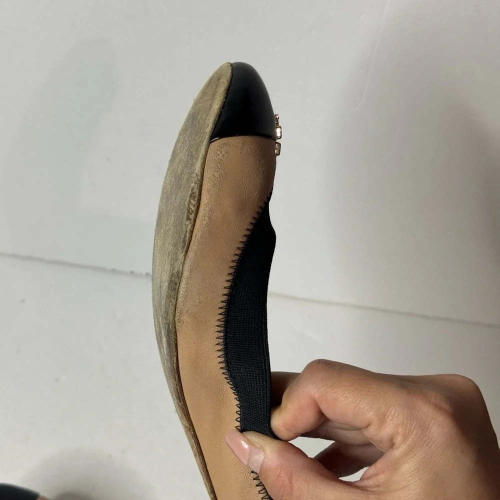 Tory Burch Flat Slip on Leather Shoes/Black and Beige Size 8.5
